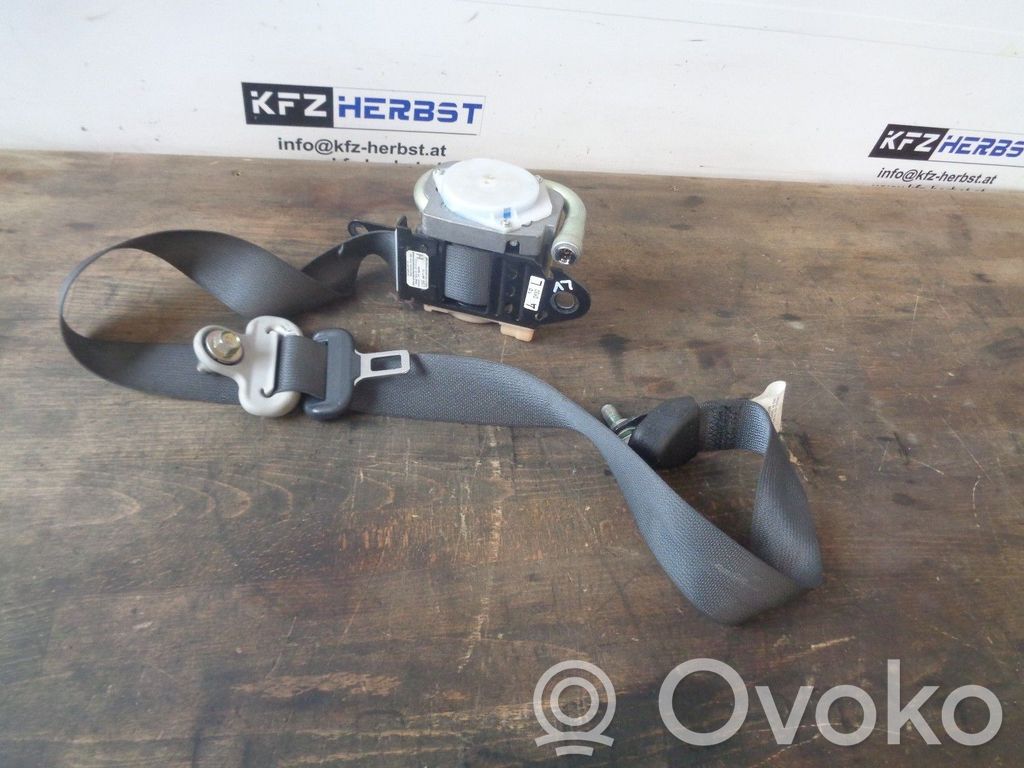 Mazda 6 Front seatbelt 
