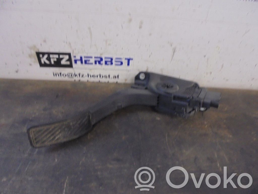 Kaasupolkimen asentoanturi   8V219F836AB,8V219F836AB