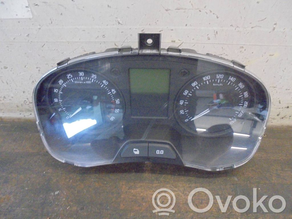 Skoda Fabia Mk2 (5J) Vitezometru (grup de instrumente) 