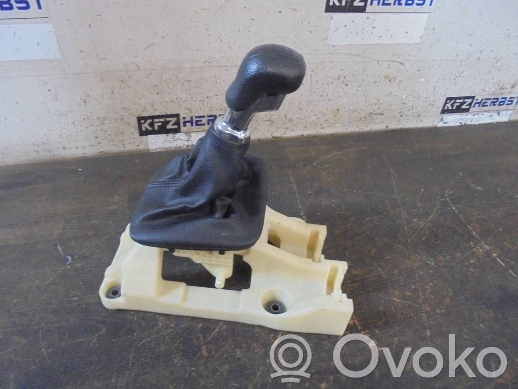 KIA Pro Cee'd II Palanca/selector de cambios 