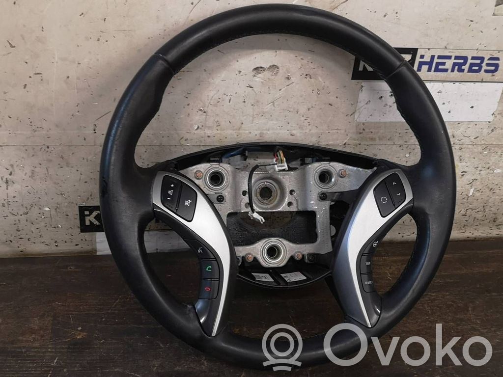 Hyundai i30 Ohjauspyörä 