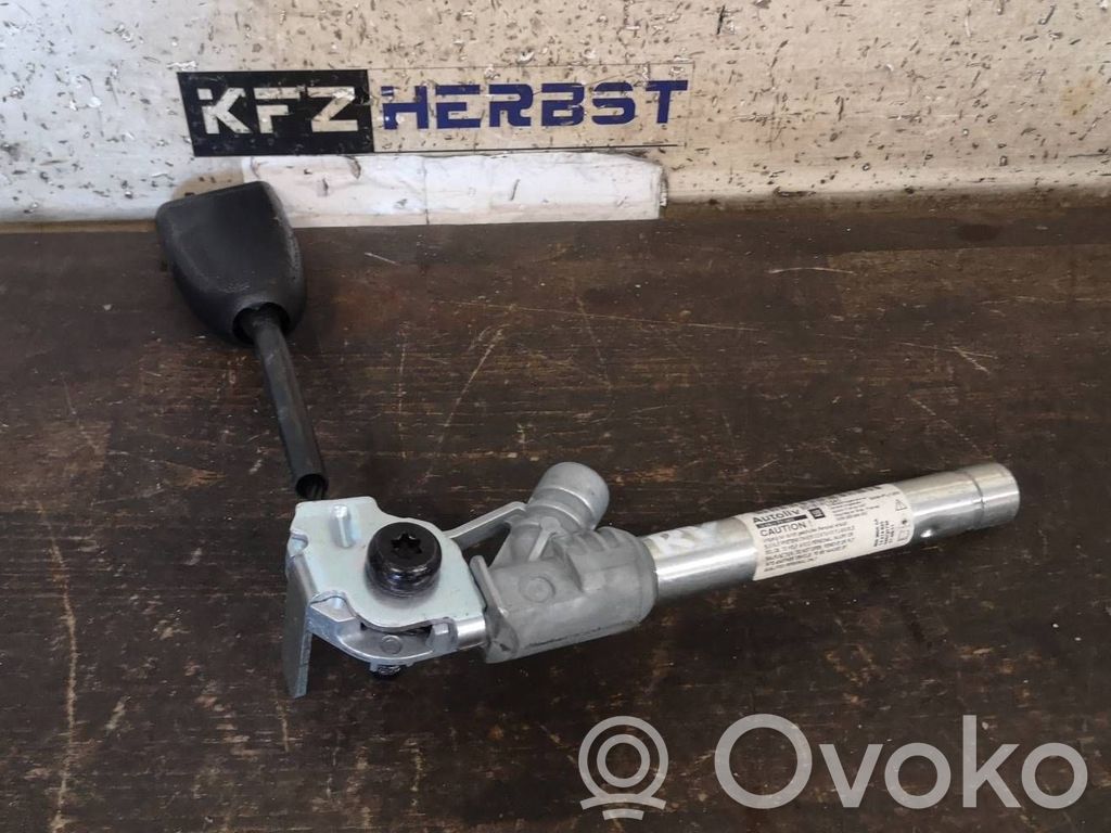 Opel Corsa D Fibbia della cintura di sicurezza anteriore 