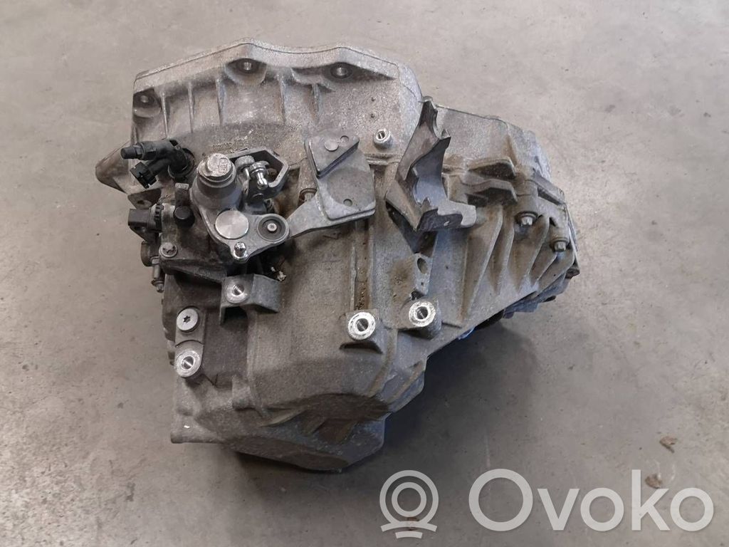 Opel Astra K Scatola del cambio manuale a 6 velocità 