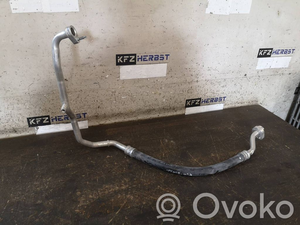 Ilmastointilaitteen putki (A/C)   5Q0816743D,5Q0816743D