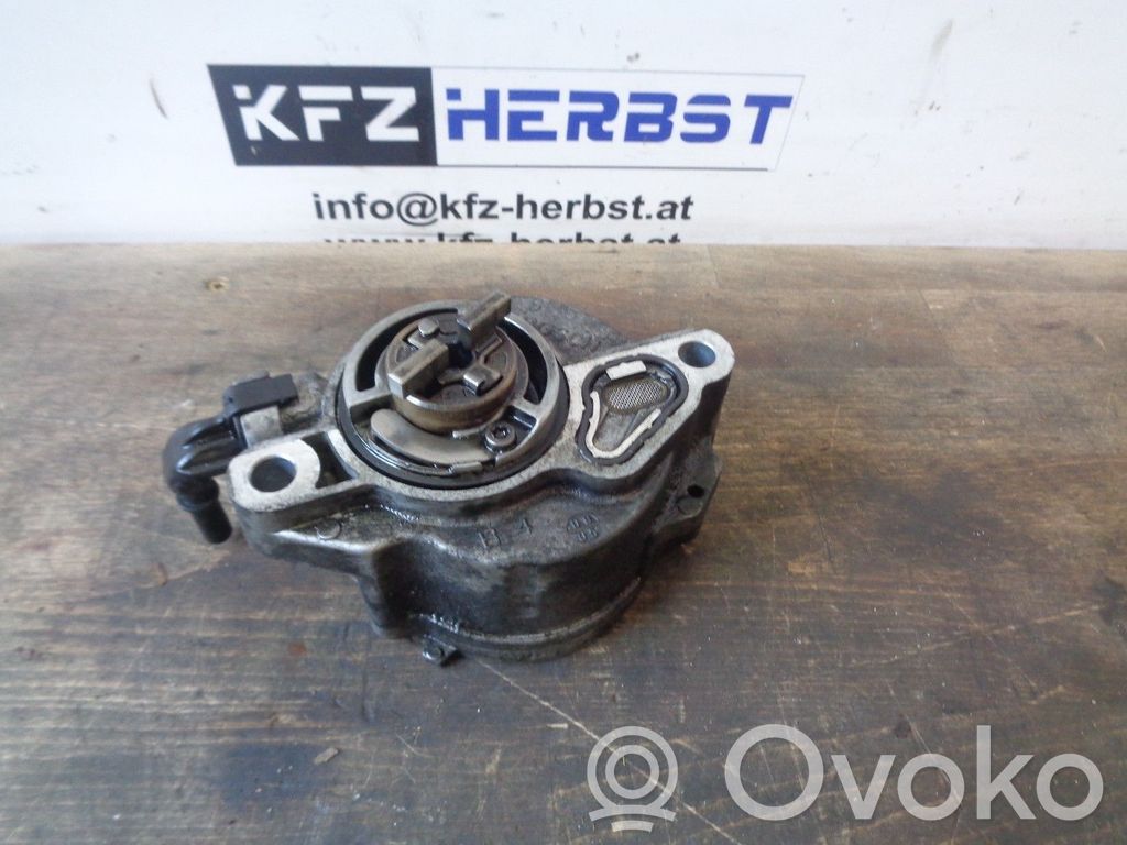 Vacuum pump   D1562A,12040,12040,D1562A