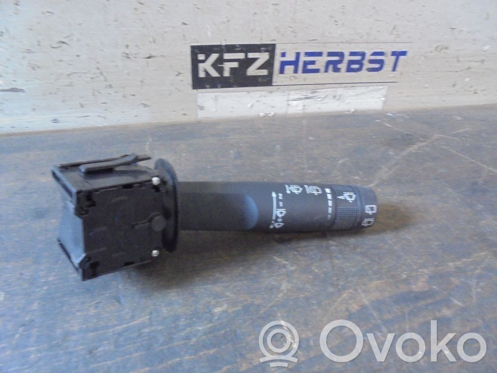 Opel Mokka Wiper switch 