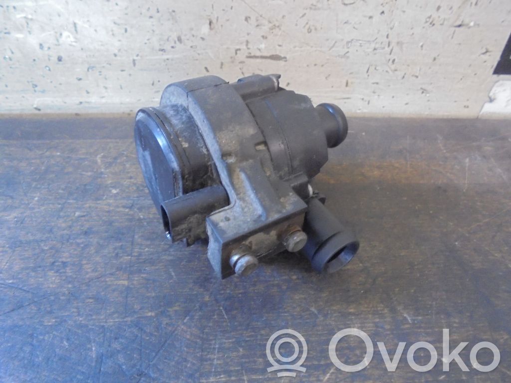 Skoda Fabia Mk3 (NJ) Bomba de agua 