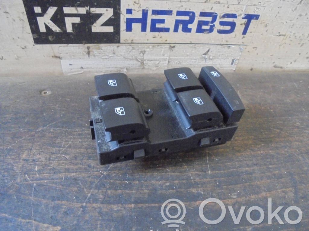 Electric window control switch   13305011,FZ,13305011,FZ