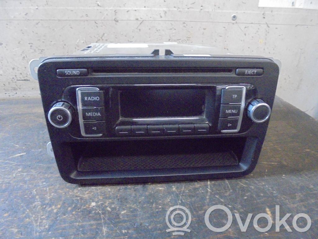Volkswagen Touran I Navigaatioyksikkö CD/DVD-soitin 