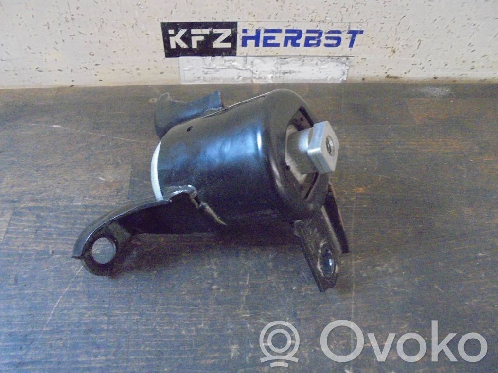 Ford Fiesta Engine mount bracket 