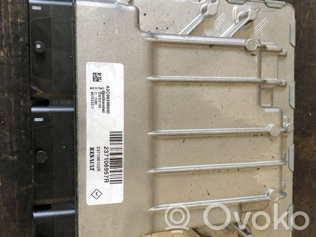 Engine control unit/module   237106957R,A2C99298900,237106957R,A2C99298900