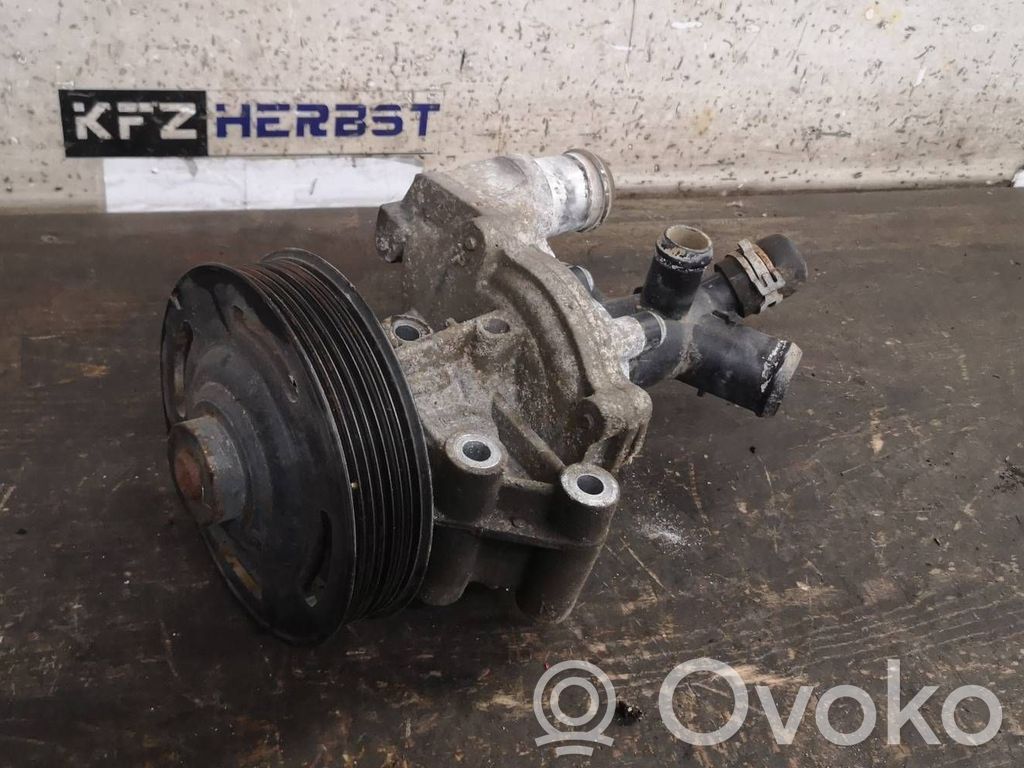 Land Rover Defender Water pump 