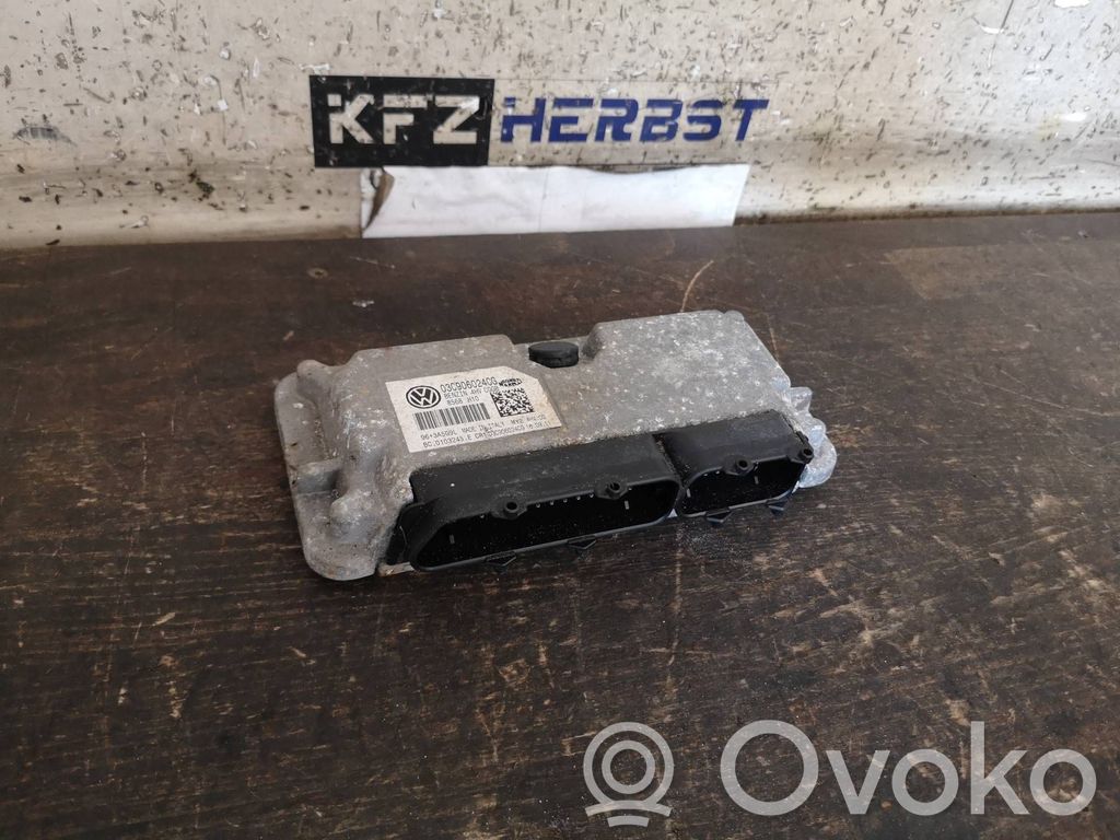 Seat Leon (1P) Engine control unit/module 