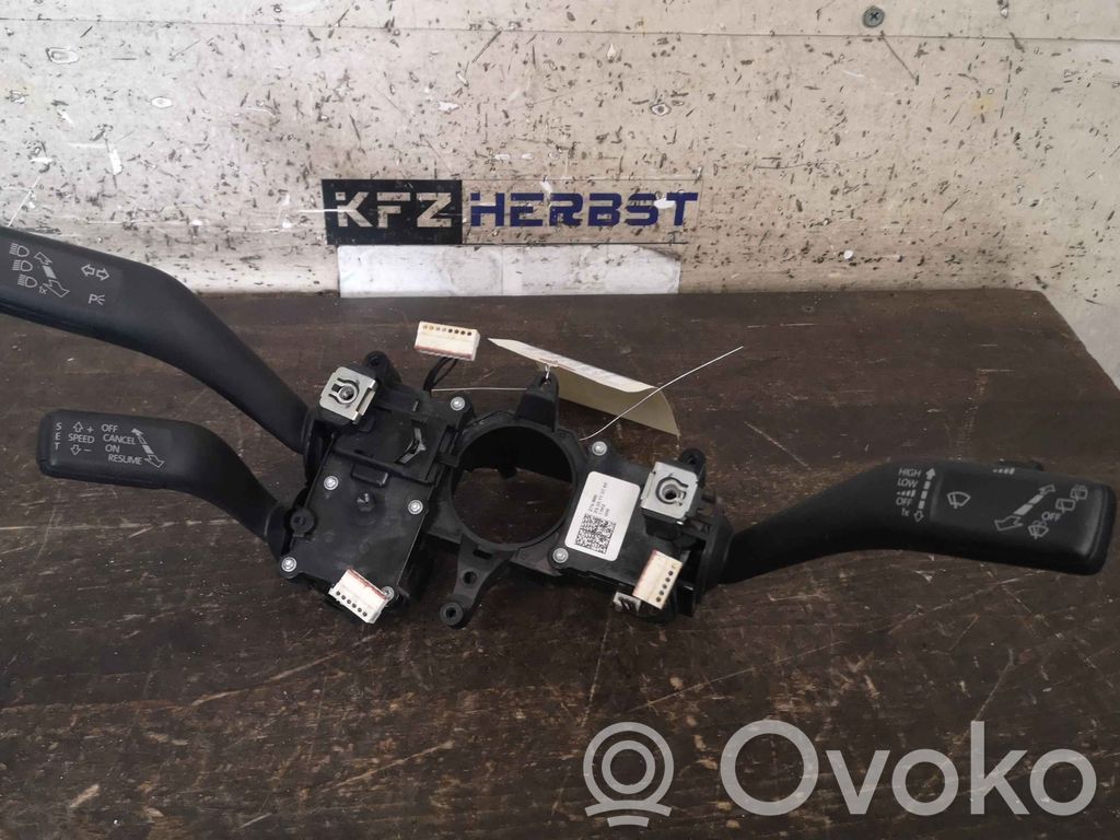 Volkswagen Sharan Steering wheel buttons/switches 