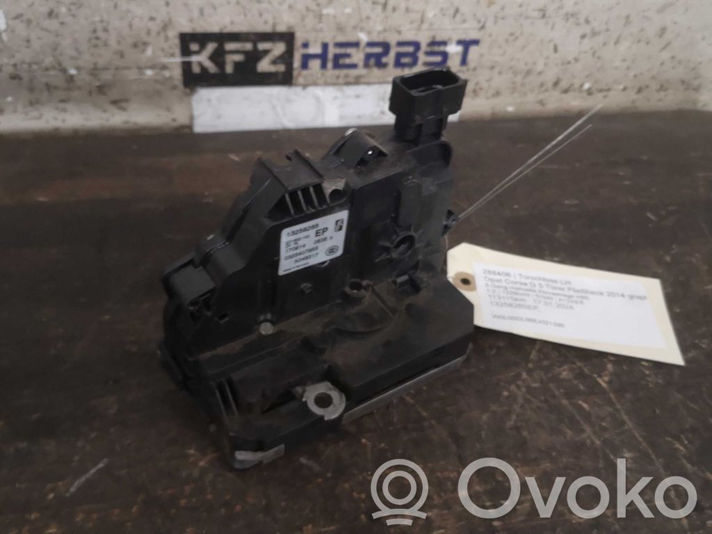 Opel Corsa D Takaoven lukko 
