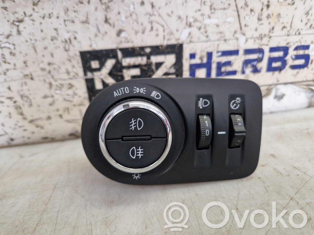 Opel Astra K Light switch 