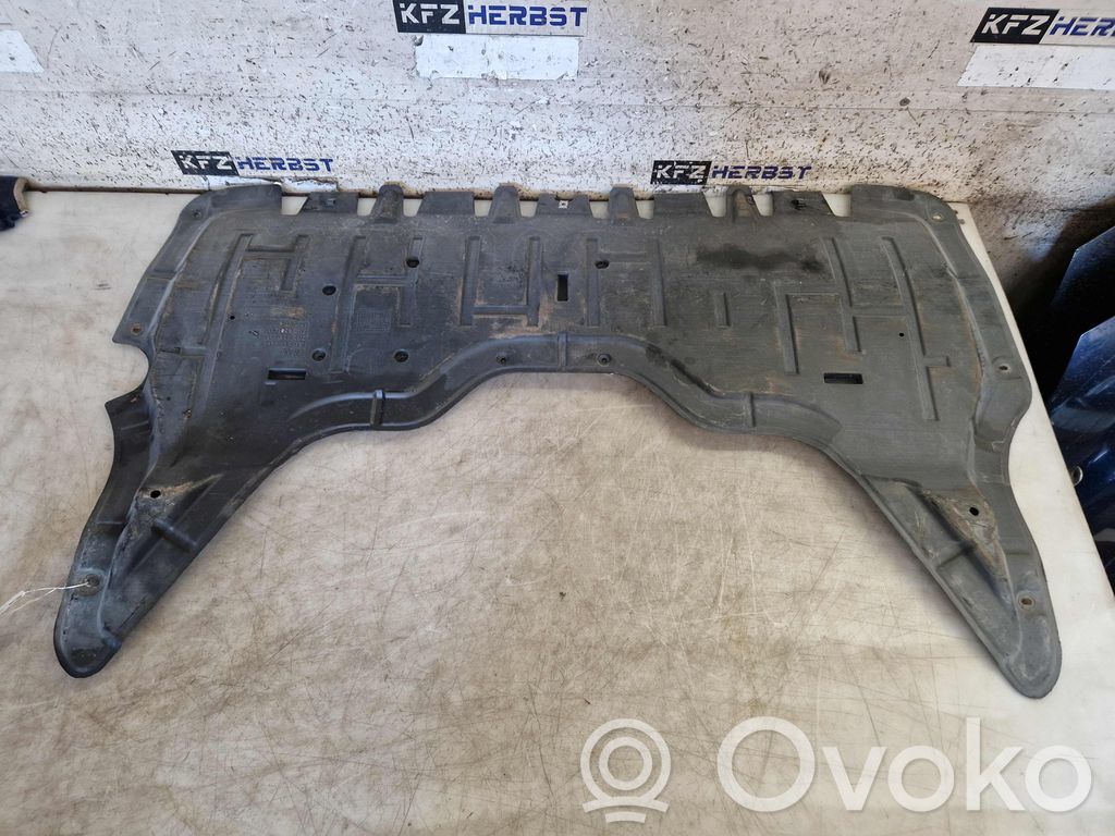 Engine splash shield/under tray   7N0825235,7N0825235