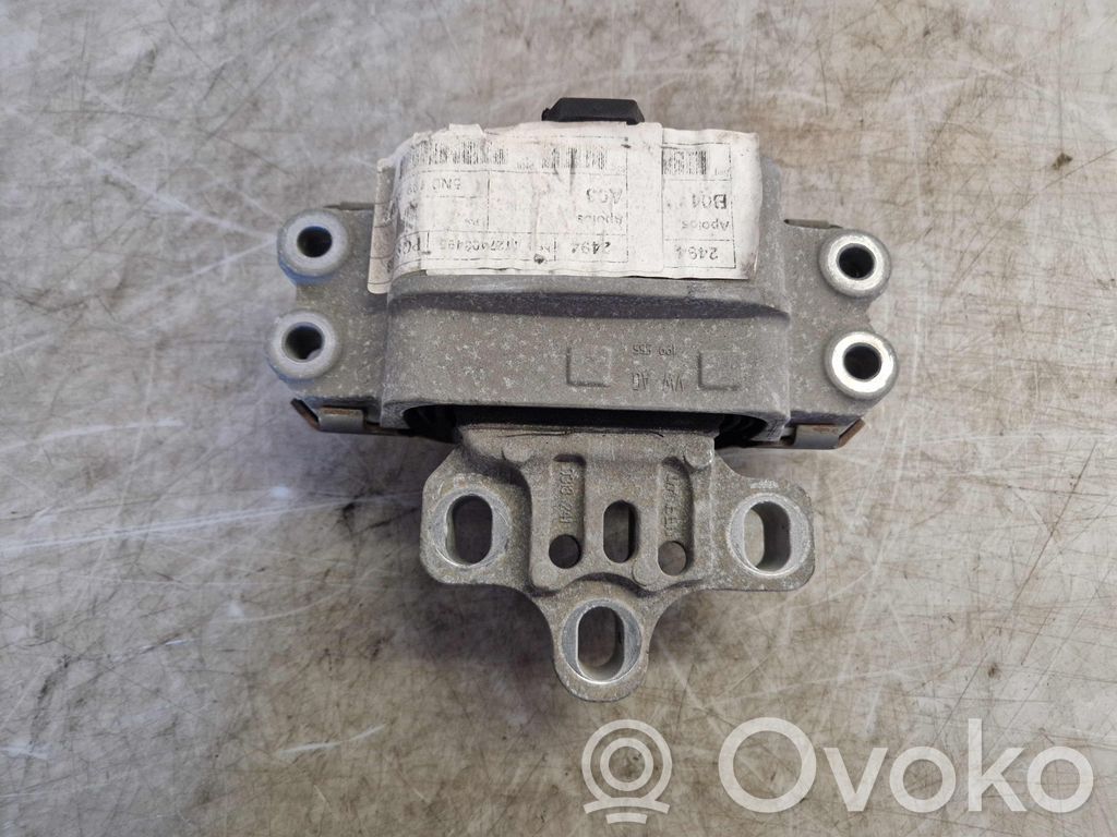 Engine mount bracket   5N0199262D,5N0199262D