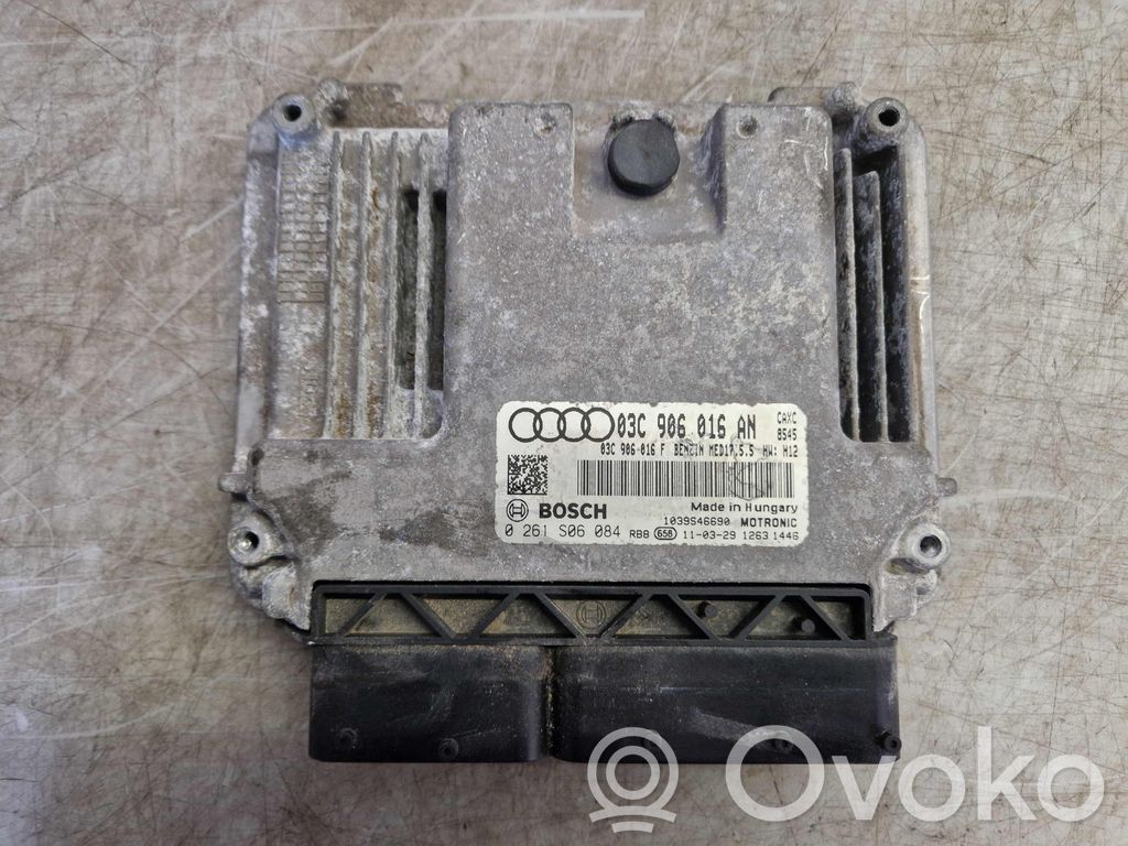 Audi RS3 8PA Engine control unit/module 