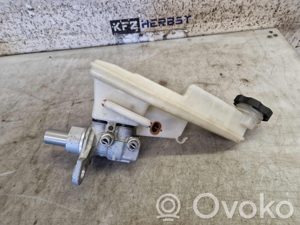 Opel Astra K Pääjarrusylinteri 