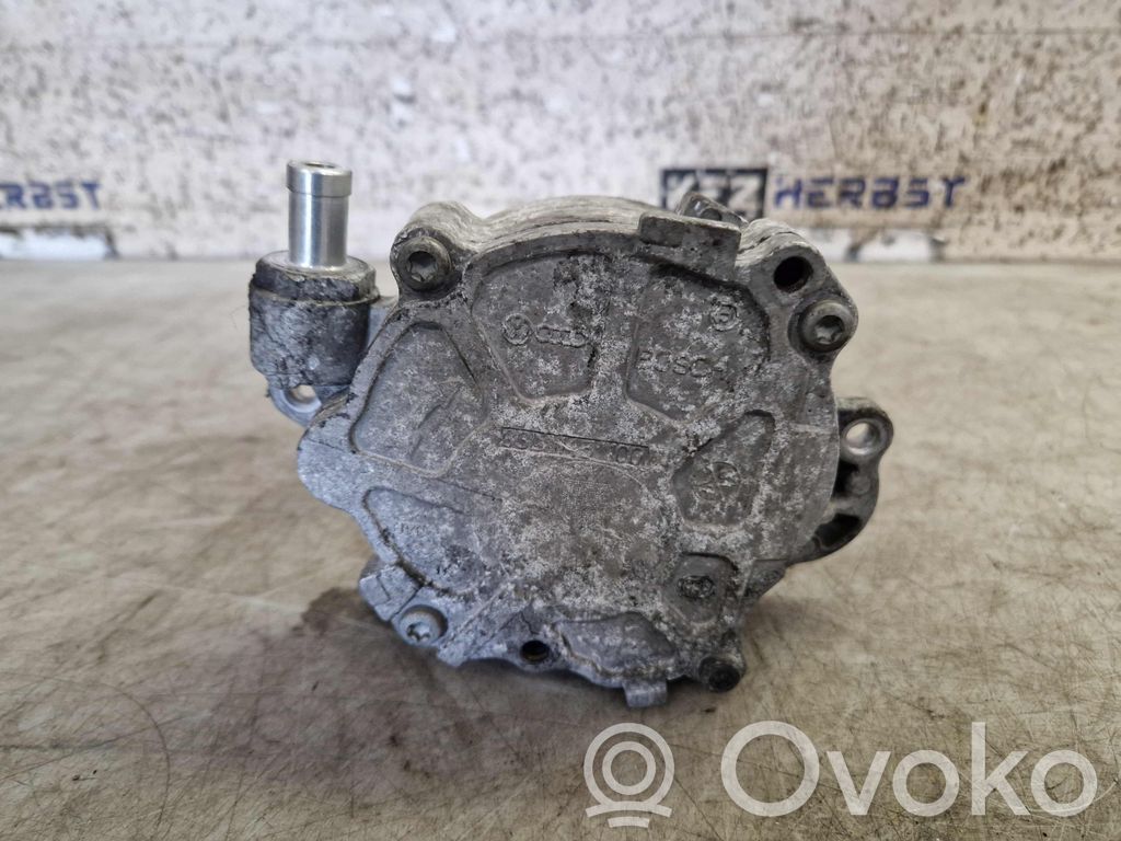 Bomba de vacío   03L145100F,03L145100F