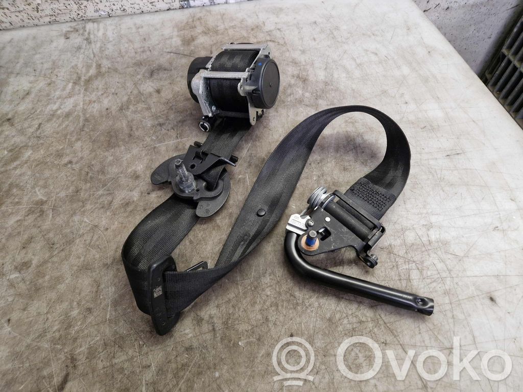 Jaguar XE Cinturón delantero 