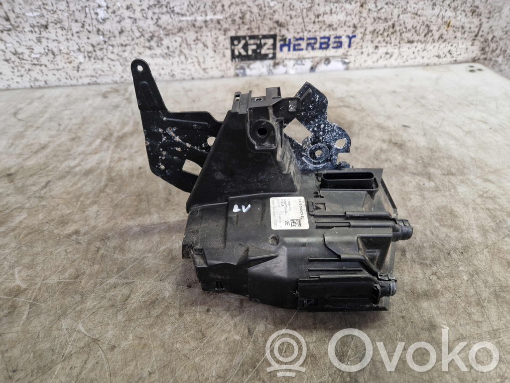 Jaguar XE Serratura portiera anteriore 