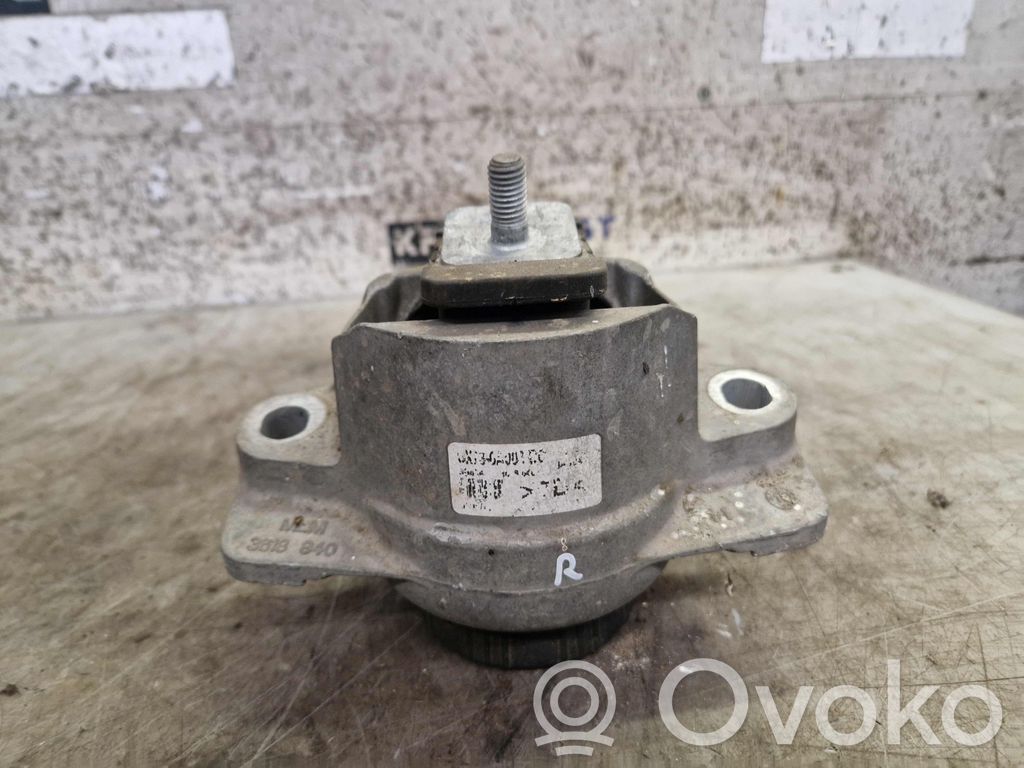 Jaguar XE Engine mount bracket 