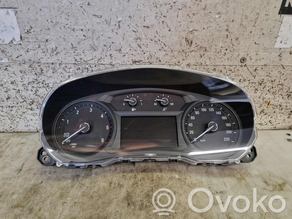 Geschwindigkeitsmesser Cockpit   42539753,42573265,42539753,42573265