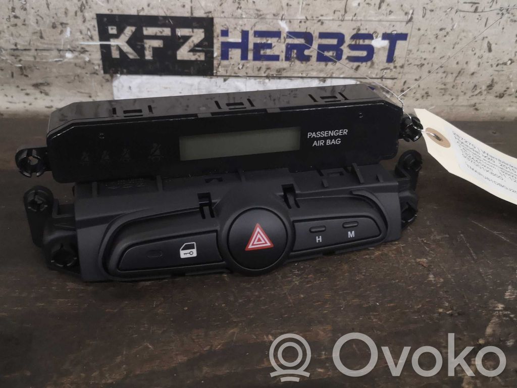 Hyundai ix20 Schalter Warnblinkanlage 