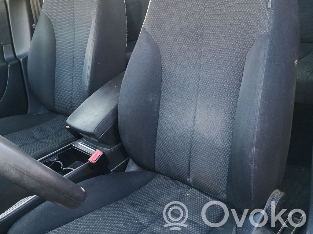 Volkswagen PASSAT B6 Fotel przedni kierowcy 