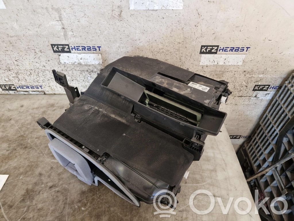 Volkswagen ID.4 Sisälämmityksen ilmastoinnin korin kotelo 