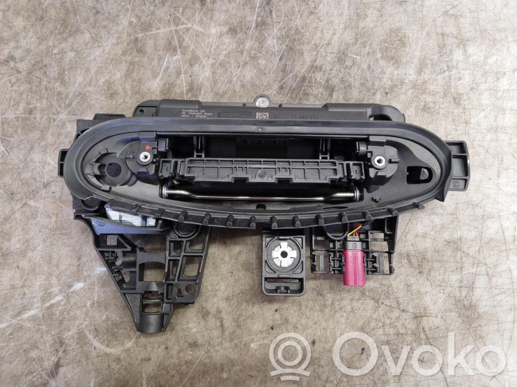 BMW X1 U11 Muu ulkopuolen osa 