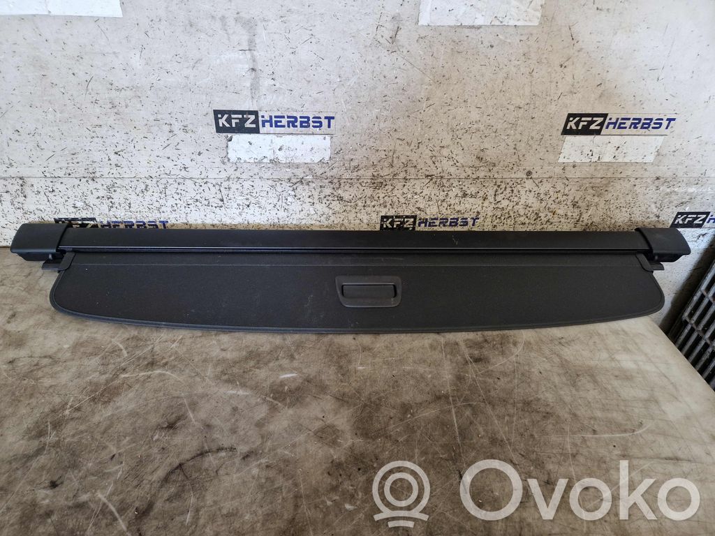 Volkswagen Golf VII Hattuhylly 