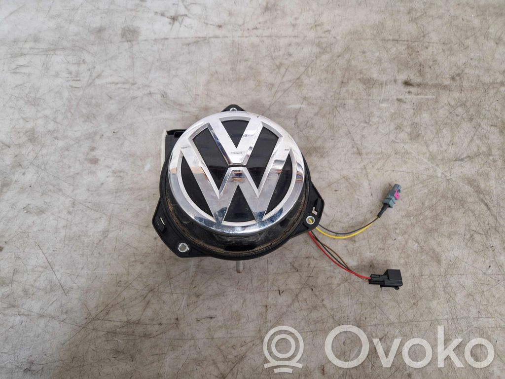 Volkswagen Golf VII Fuel tank opening switch 