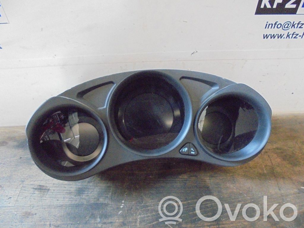 Citroen C4 II Geschwindigkeitsmesser Cockpit 