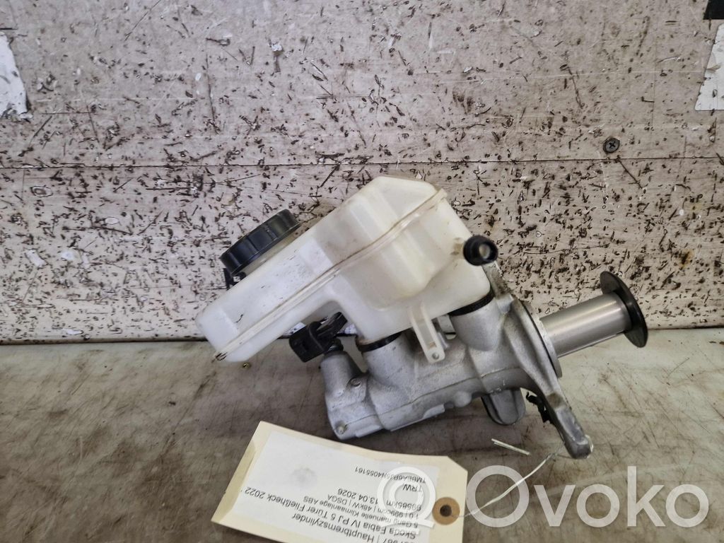 Skoda Fabia Mk4 (6VA) Główny cylinder hamulca 
