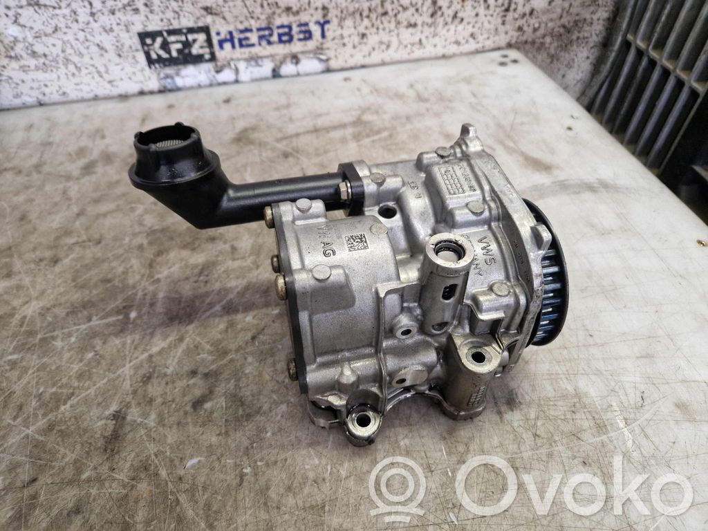 Volkswagen PASSAT B8 Bomba de agua 