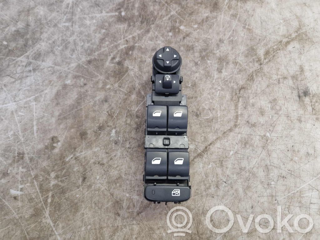 Opel Crossland X Interruptor del elevalunas eléctrico 