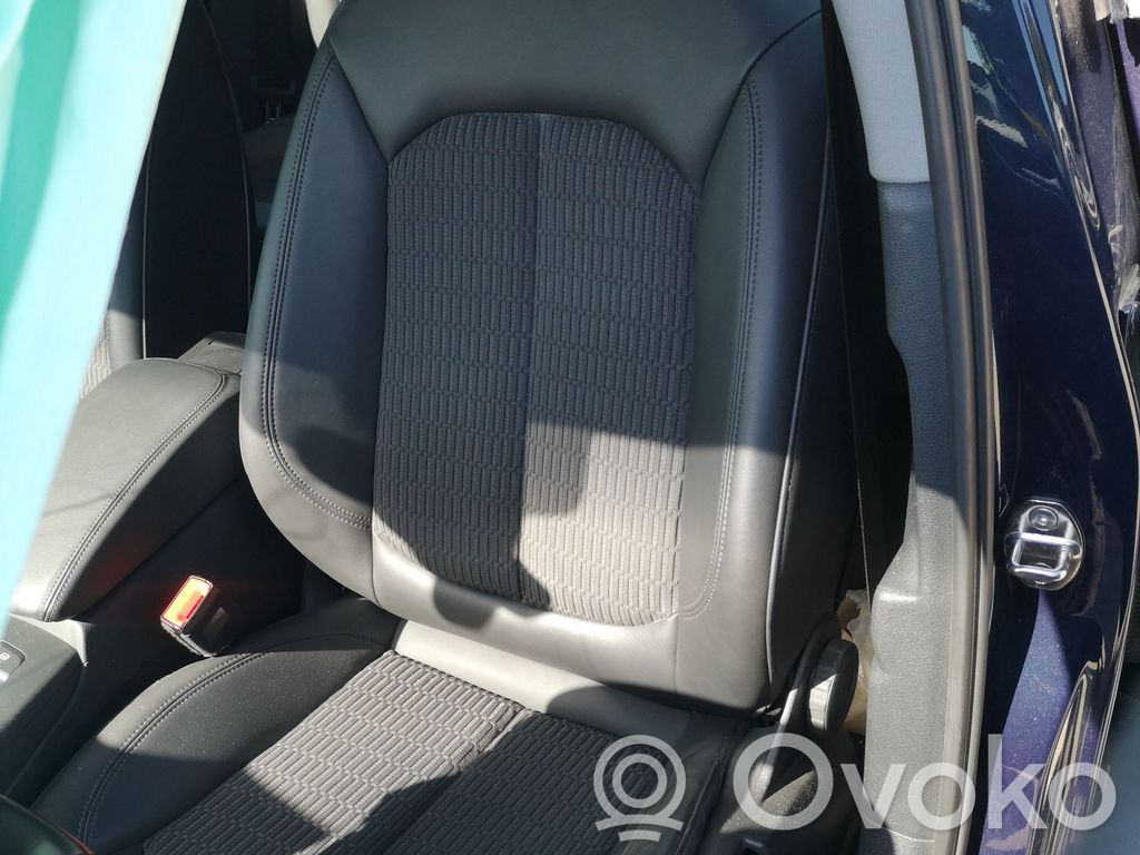 Kuljettajan istuin   8V0881405AC,8V0881901AJ,8V0881405AC,8V0881901AJ,8V4880241B