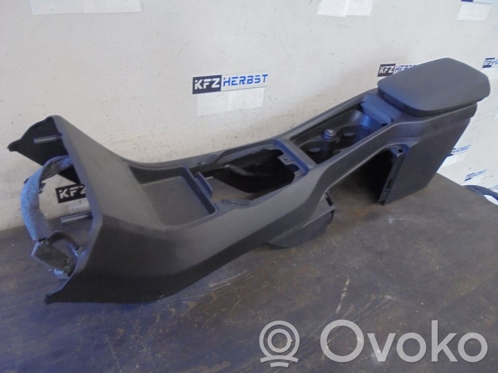 Volvo V40 Center console 