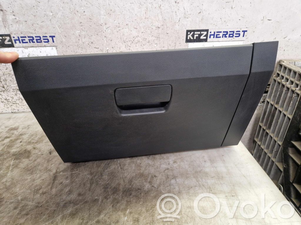 Handschuhfach   685009119R,685009119R