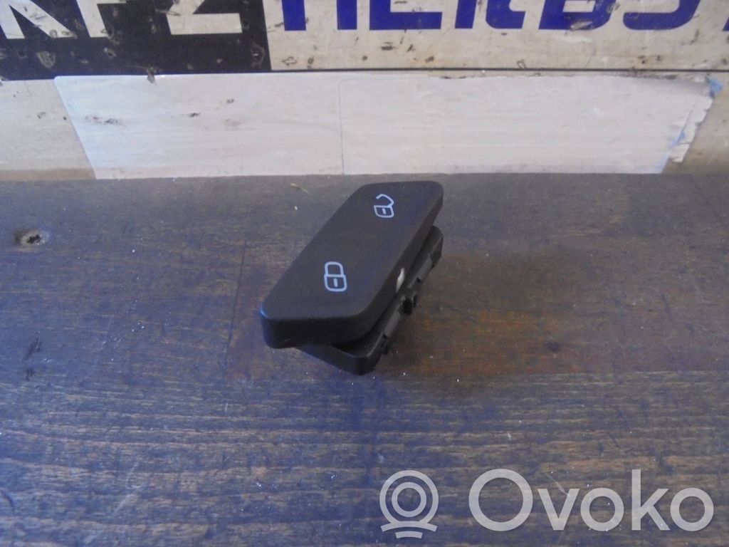 Central locking switch button   5G0962125A,5G0962125A