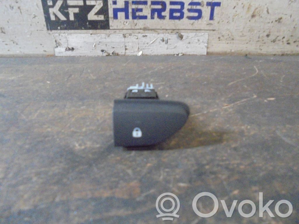 Renault Clio IV Buton comutator închidere centralizată 