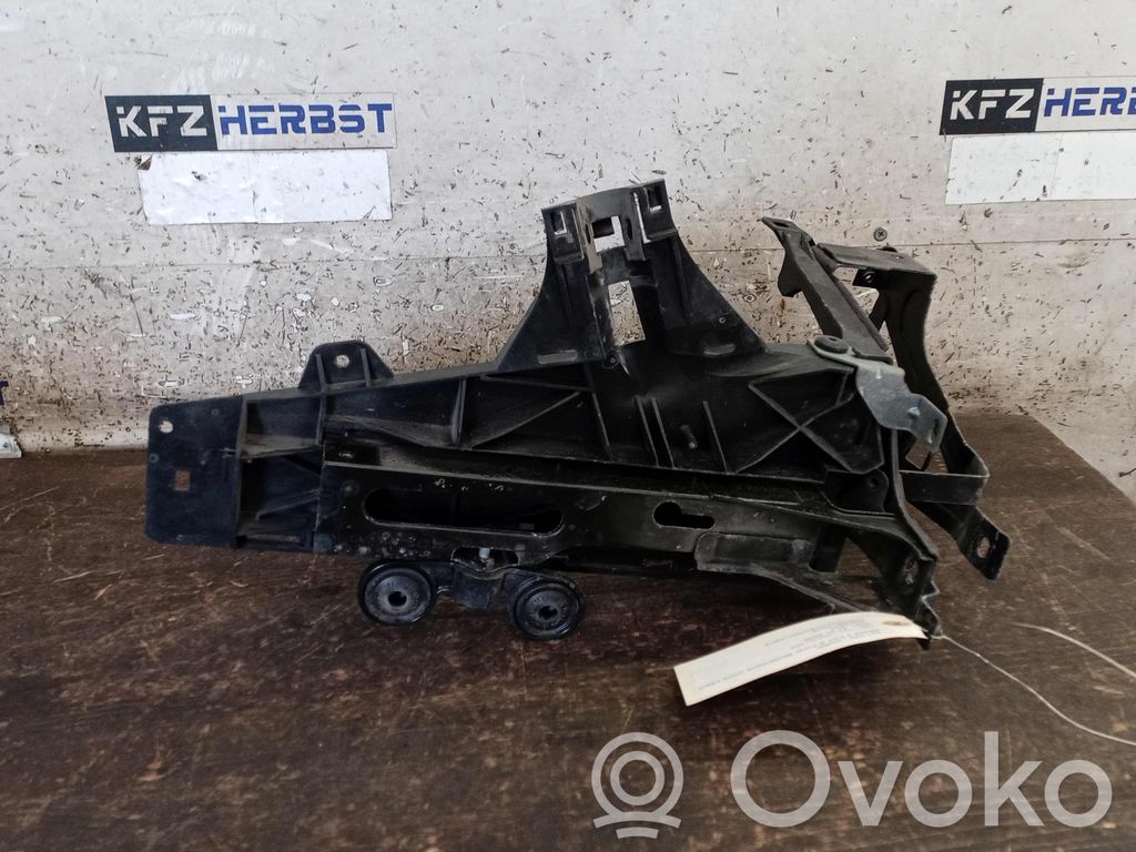 BMW 7 F01 F02 F03 F04 Alte piese de sub caroserie 