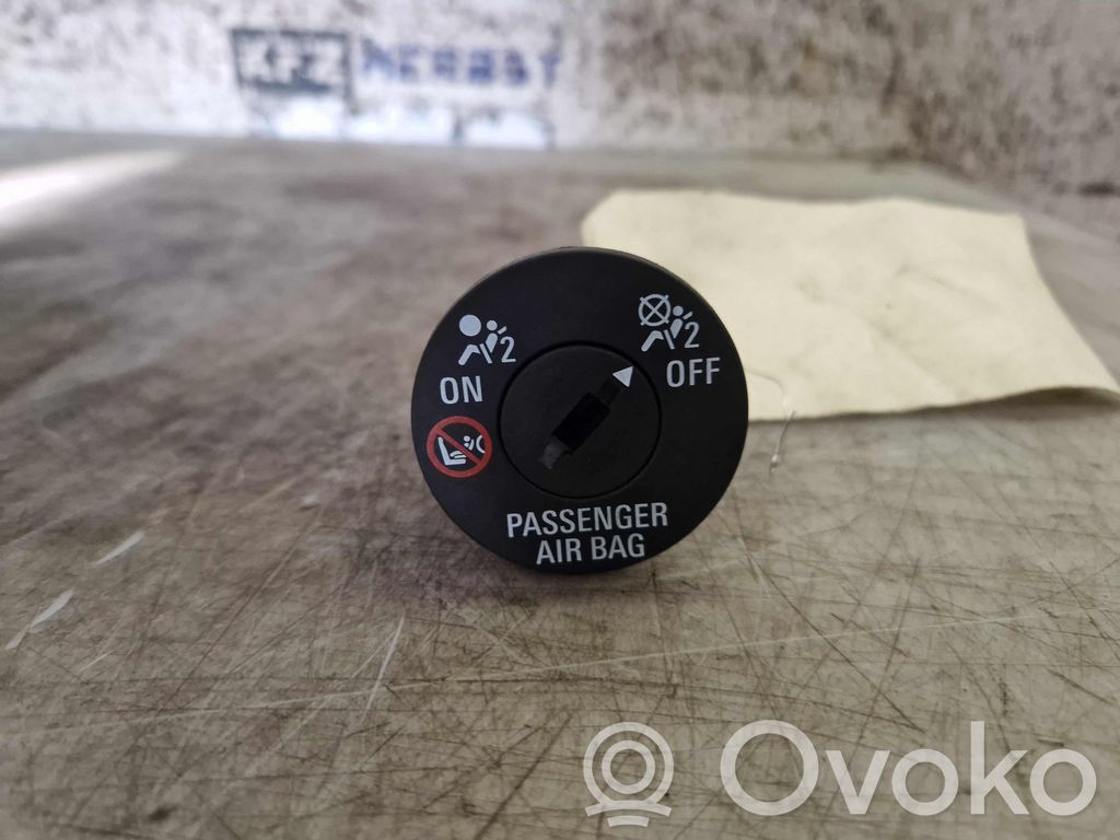 Opel Adam Buton comutator închidere centralizată 