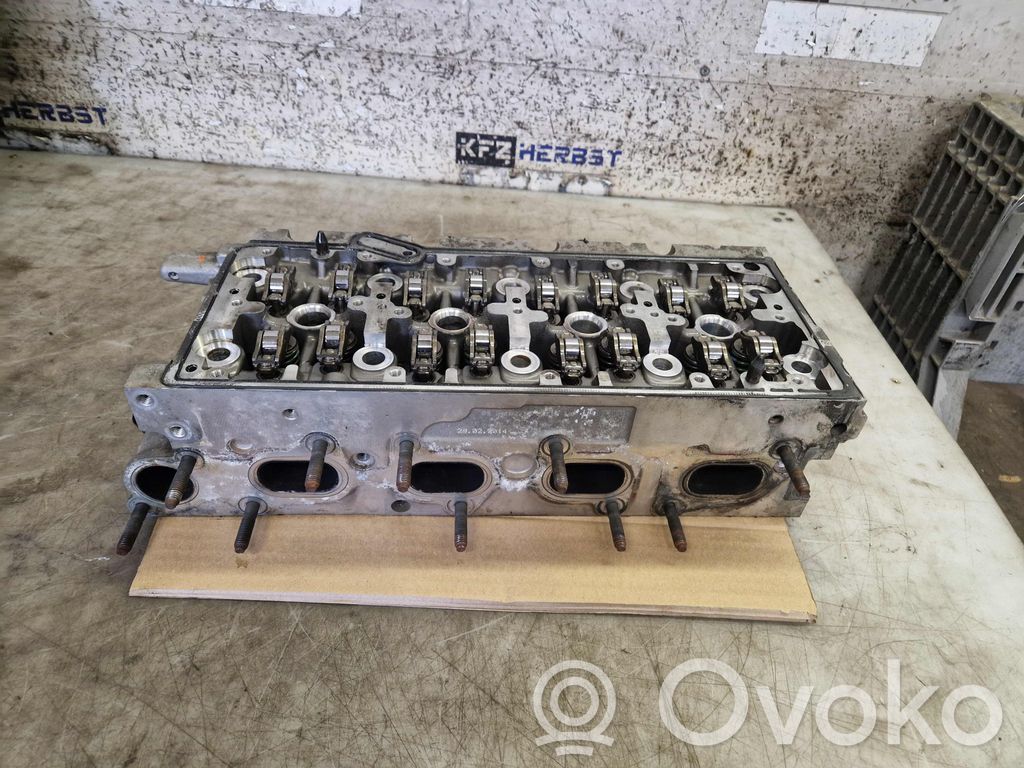 Volkswagen Golf VII Engine head 