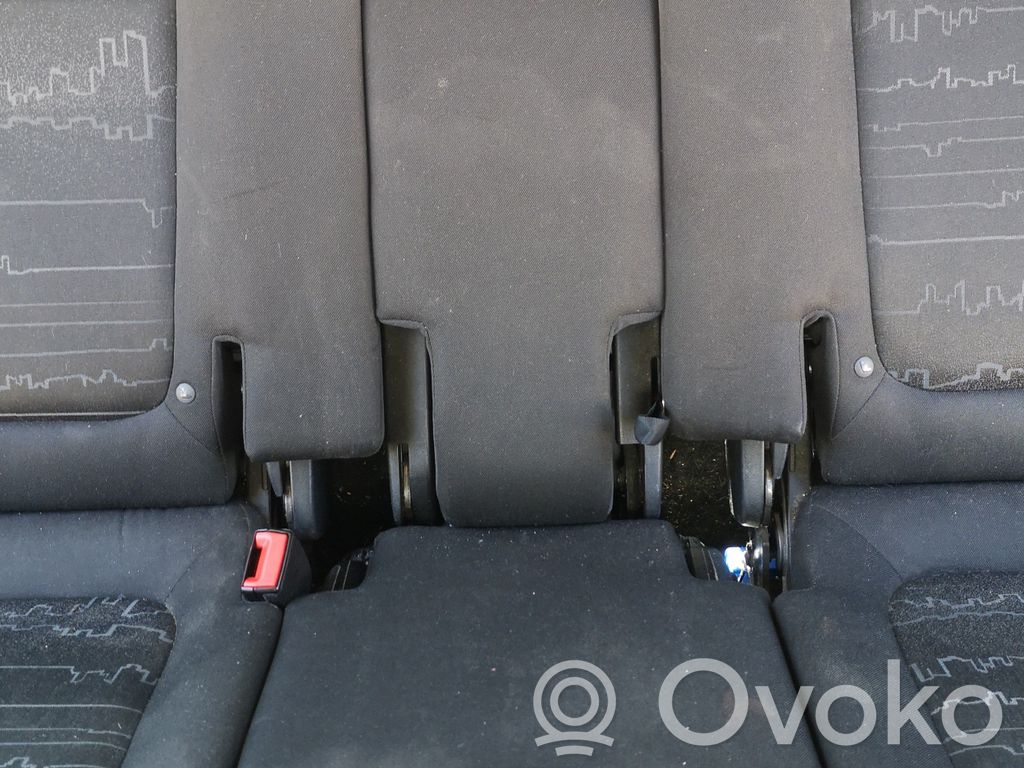 Opel Meriva B Second row seats 