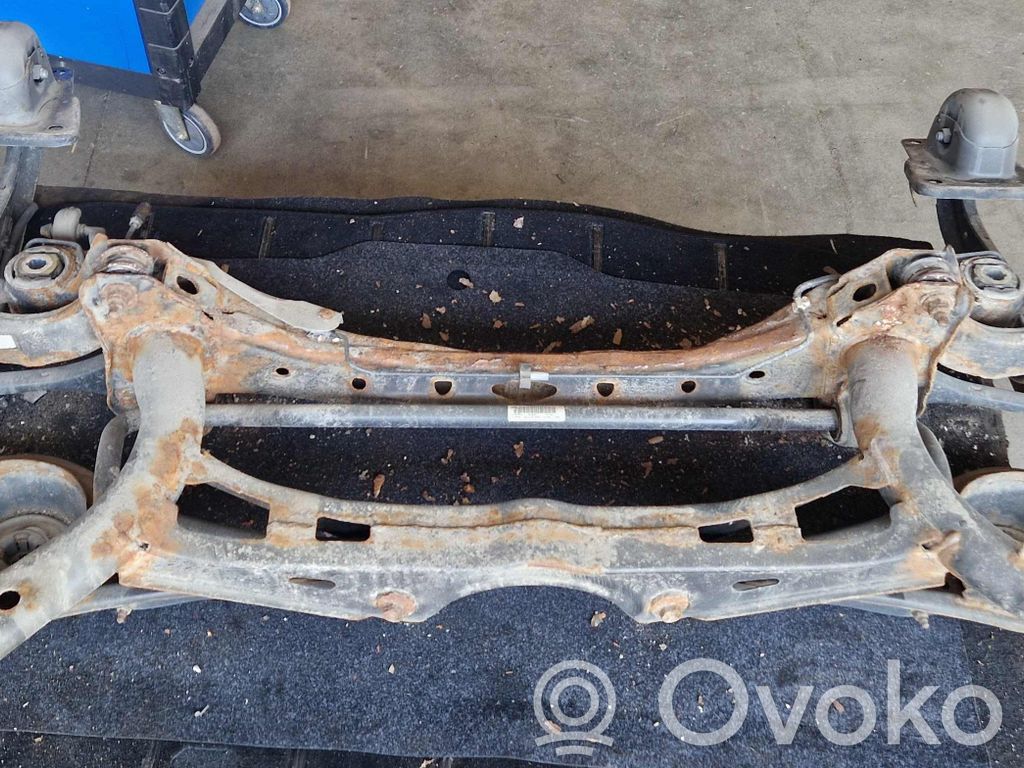 Volkswagen PASSAT B8 Trave dell'asse posteriore
