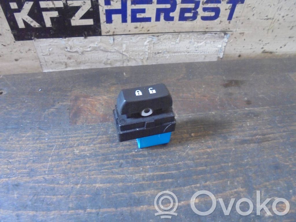 Chevrolet Trax Buton comutator închidere centralizată 